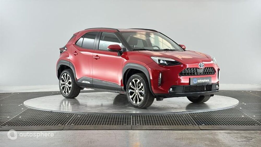 Yaris Cross 116h Design MY22 2023 occasion 69200 V&eacute;nissieux