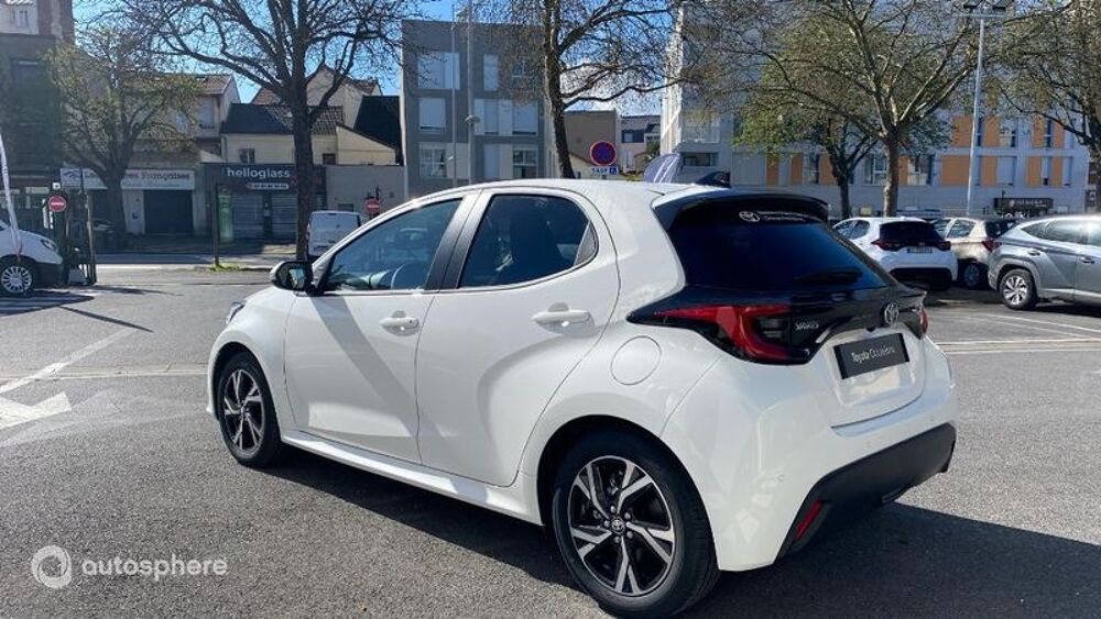 Yaris 116h Design 5p MY25 2026 occasion 92000 Nanterre