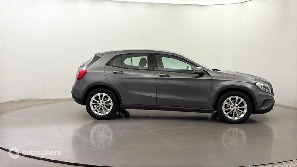 Classe GLA 200 d Fascination 2017 occasion 86000 Poitiers