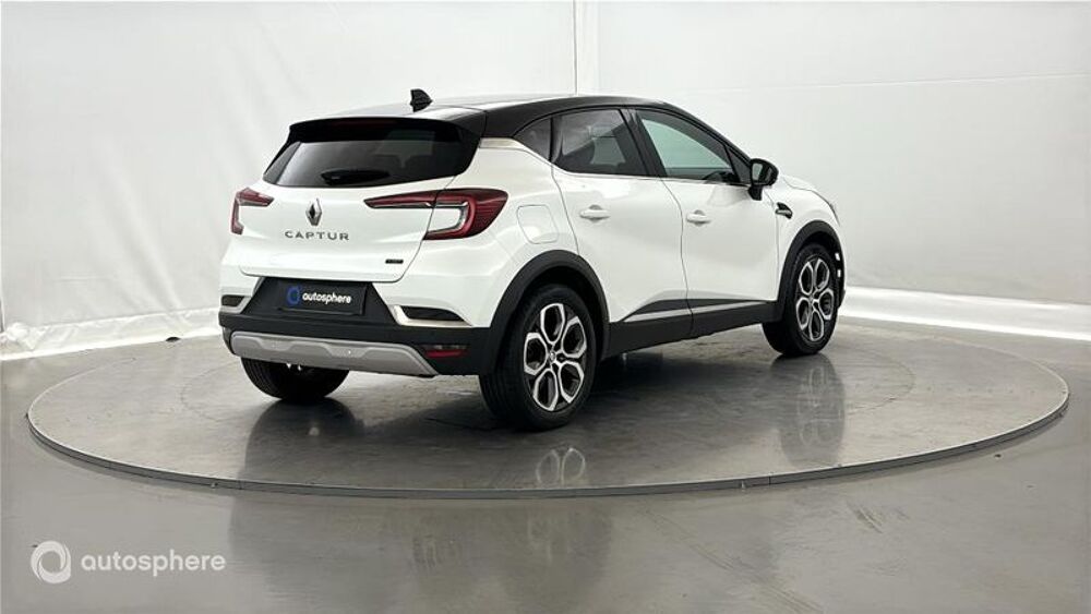 Captur 1.6 E-Tech hybride 145ch Techno Fast Track 2023 occasion 62231 Coquelles