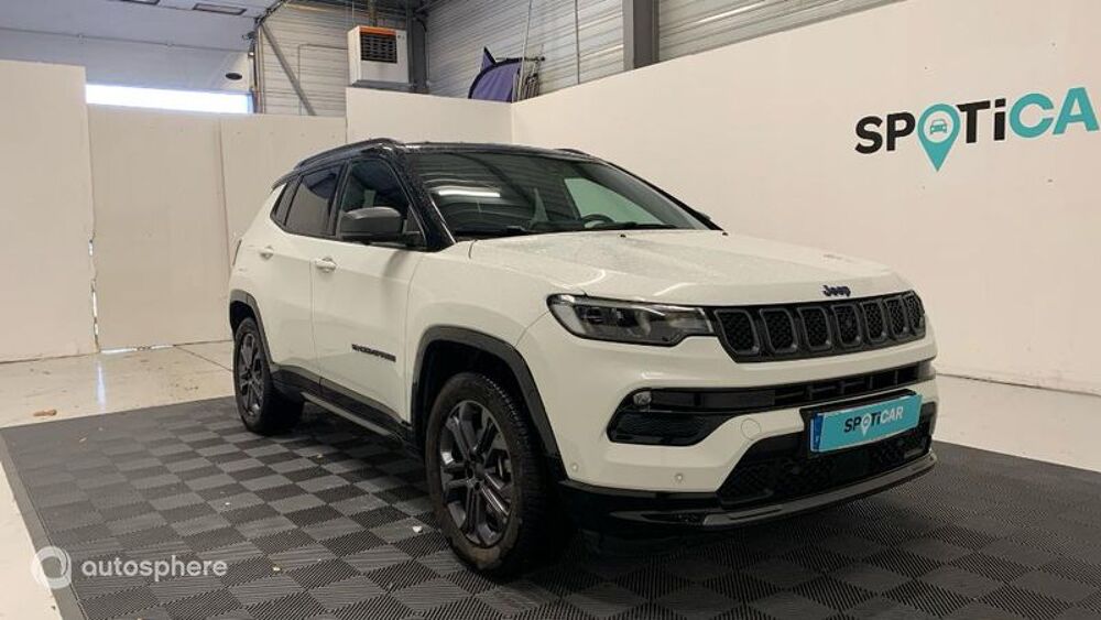 Compass 1.3 Turbo T4 190ch PHEV 4xe 80th Anniversary AT6 eAWD 2021 occasion 84000 Avignon