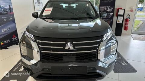 Outlander 2.4 PHEV 306ch Invite 4WD 2025 occasion 59600 Maubeuge