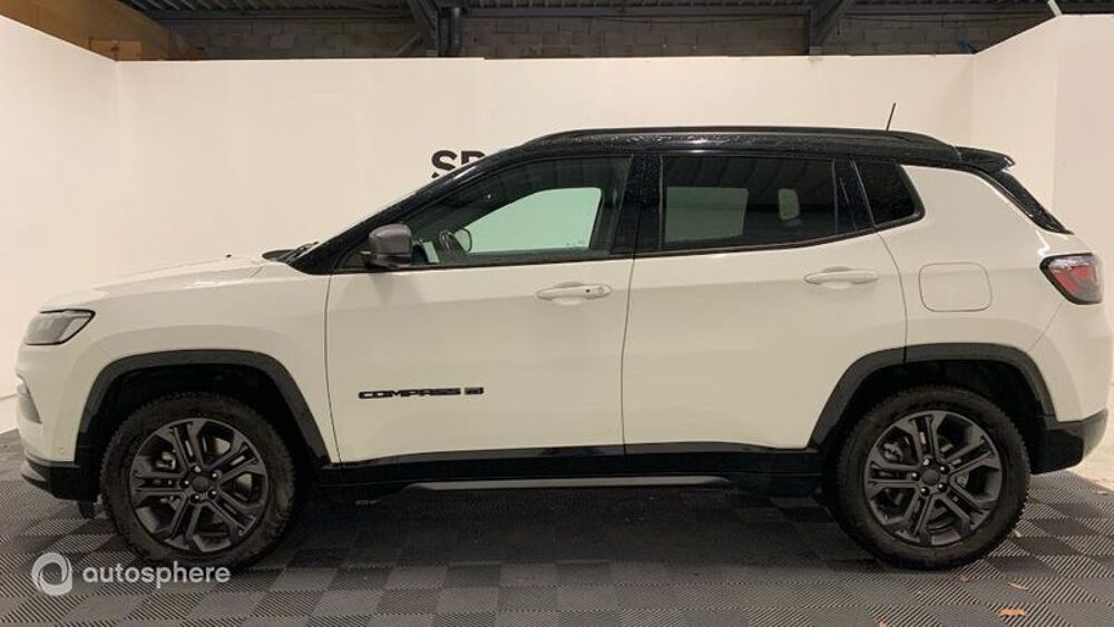 Compass 1.3 Turbo T4 190ch PHEV 4xe 80th Anniversary AT6 eAWD 2021 occasion 84000 Avignon