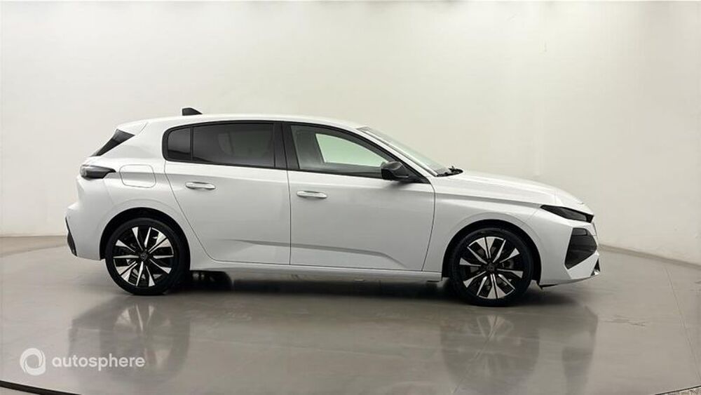 308 1.2 Hybrid 145ch Allure e-DCS6 2026 occasion 79000 Niort
