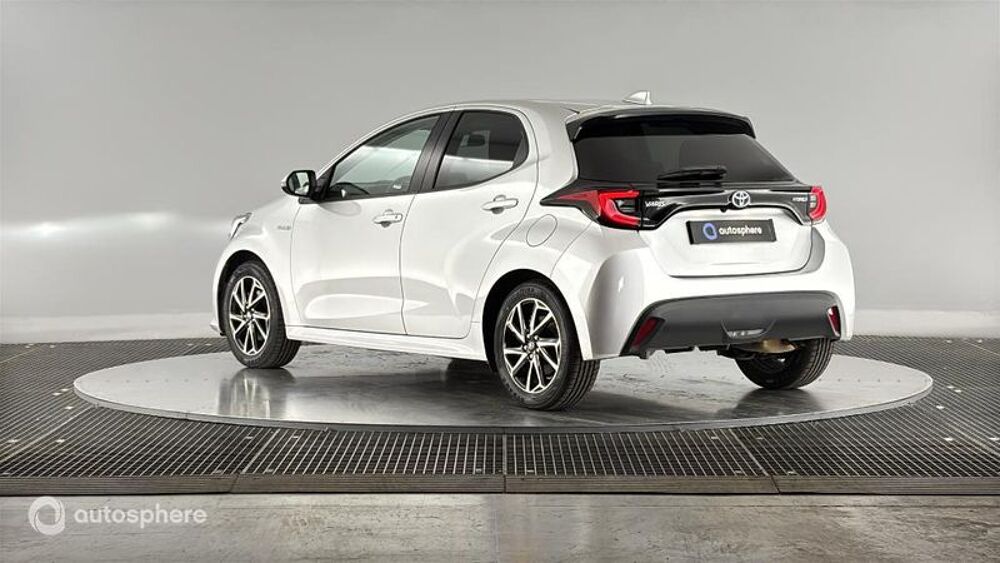 Yaris 116h Design 5p MY22 2021 occasion 69200 V&eacute;nissieux