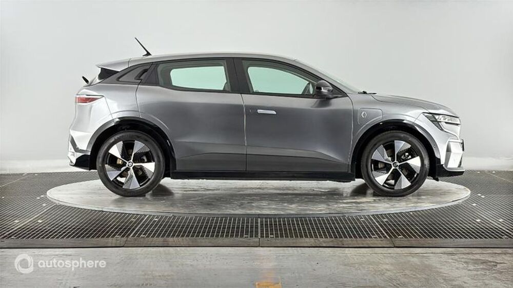 M&eacute;gane E-Tech Electric EV40 130ch Equilibre standard charge 2023 occasion 73230 Saint-Alban-Leysse