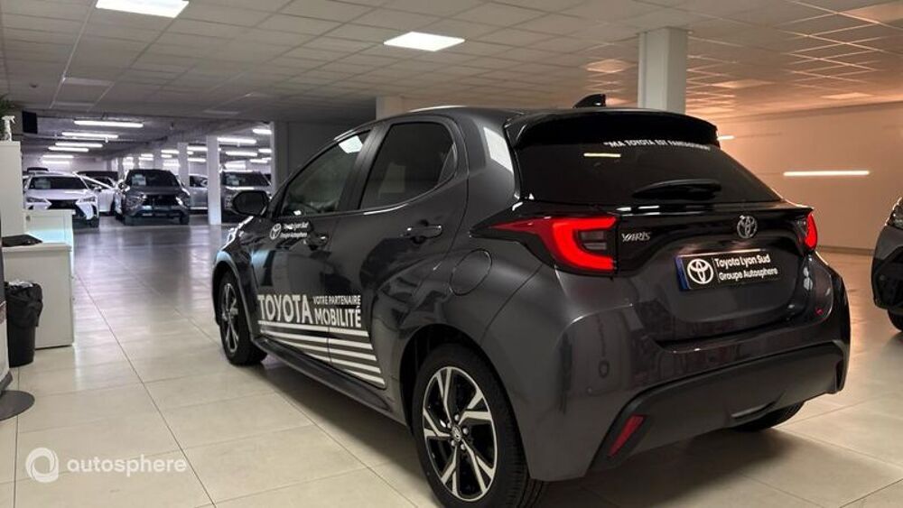 Yaris 116h Design 5p MY25 2026 occasion 69200 V&eacute;nissieux