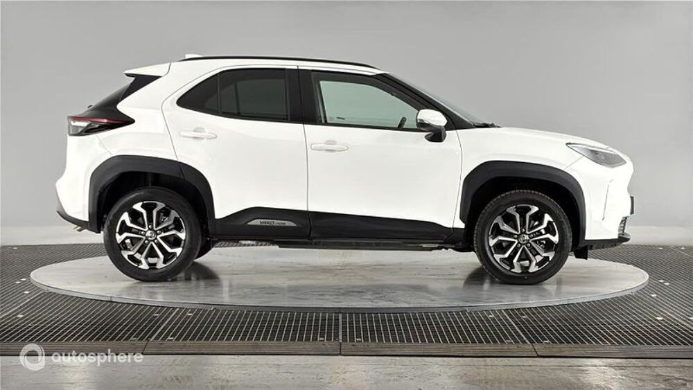 Yaris Cross 116h Design MY22 2023 occasion 69200 V&eacute;nissieux