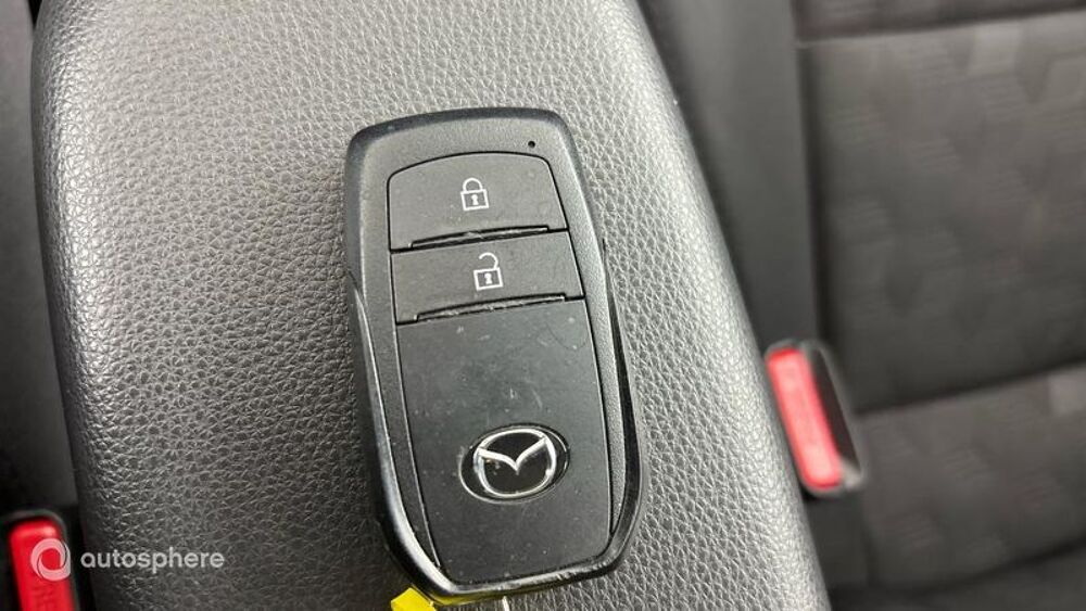 Mazda2 1.5 Hybrid 116ch Exclusive-Line 2024 2025 occasion 74330 &Eacute;pagny Metz Tessy