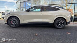 Mustang 276ch Extended Range 88kWh Premium Propulsion 2026 occasion 92000 Nanterre