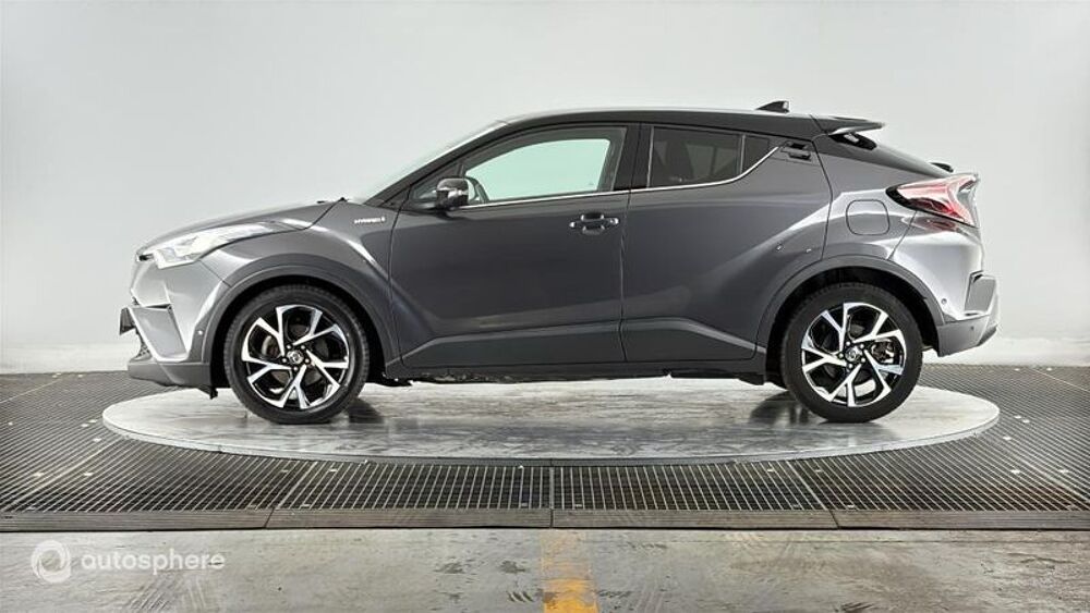 C-HR 122h Distinctive 2WD E-CVT RC18 2017 occasion 69410 Champagne-au-Mont-d'Or