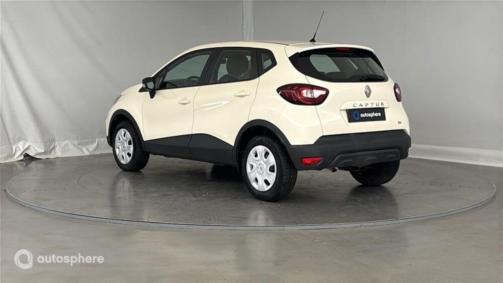 Captur 0.9 TCe 90ch energy Life 2017 occasion 51120 S&eacute;zanne