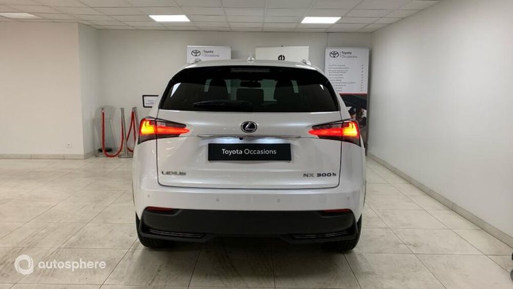 NX 300h 4WD Luxe 2016 occasion 69200 V&eacute;nissieux