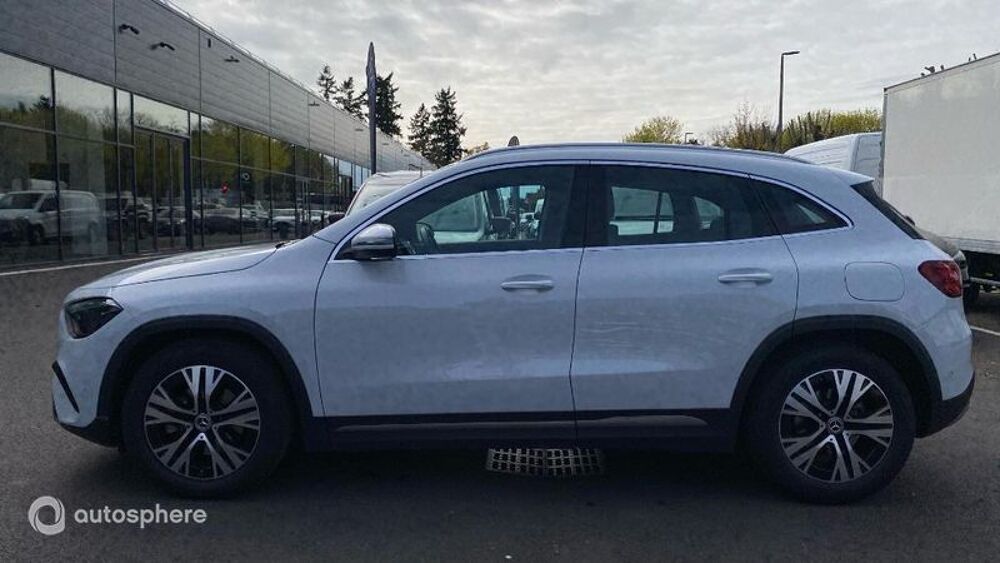 Classe GLA 200 163ch Progressive Line 7G-DCT 2023 occasion 77240 Vert-Saint-Denis