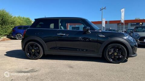 Cooper SE 184ch Essential BVA 5CV 2023 occasion 13700 Marignane