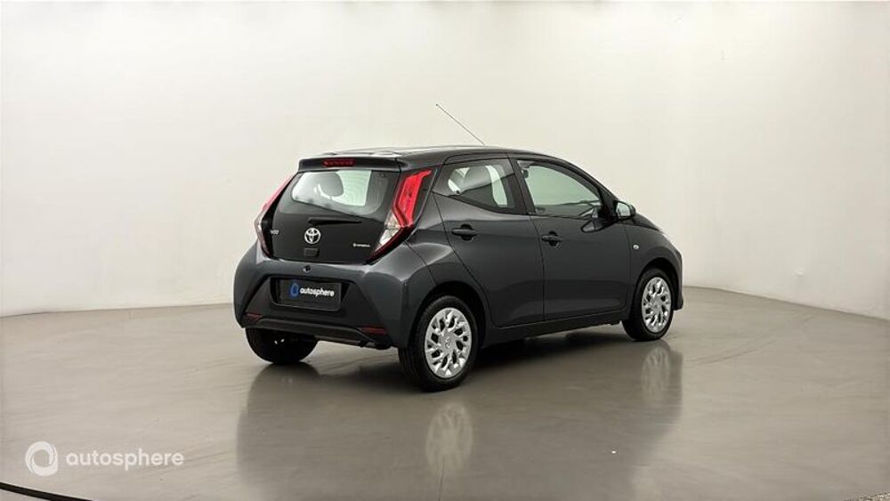 Aygo 1.0 VVT-i 69ch x-play 5p 2019 occasion 92000 Nanterre