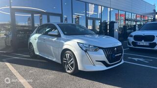 208 1.2 PureTech 100ch S&S Allure EAT8 2019 occasion 13200 Arles