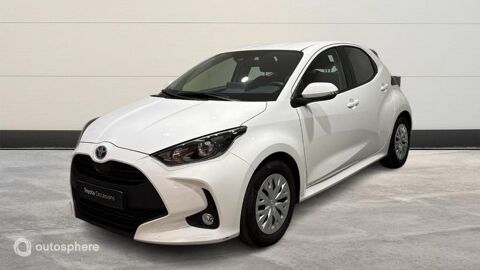 Toyota Yaris 116h Dynamic Business 5p + Programme Beyond Zero Academy MY2 2022 occasion Paris 75005