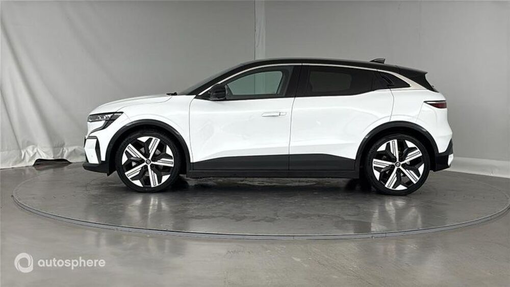 M&eacute;gane E-Tech Electric EV60 220ch Iconic super charge -C 2023 occasion 10000 Troyes