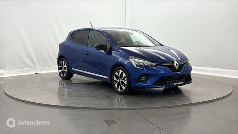 Clio 1.6 E-Tech 145ch full hybrid Evolution 2023 occasion 51000 Ch&acirc;lons-en-Champagne