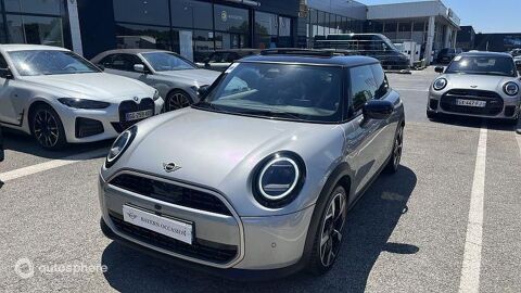 Mini Cooper C 156ch Favoured DKG7 2024 occasion Salon-de-Provence 13300