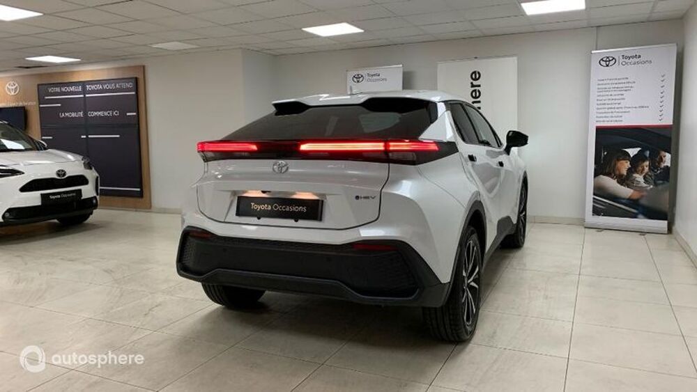 C-HR 1.8 Hybride 140ch Design NG23 2025 occasion 69200 V&eacute;nissieux