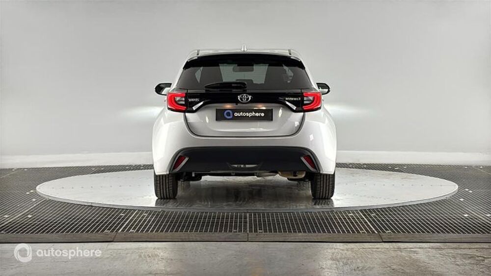 Yaris 116h Design 5p MY22 2021 occasion 69200 V&eacute;nissieux