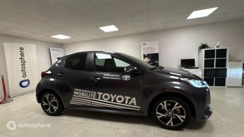 Yaris 116h Design 5p MY25 2026 occasion 69200 V&eacute;nissieux