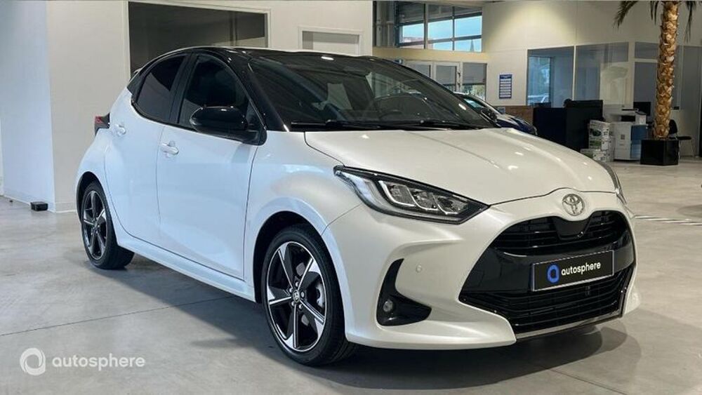 Yaris 130h Collection 5p MY25 2025 occasion 13300 SALON DE PROVENCE