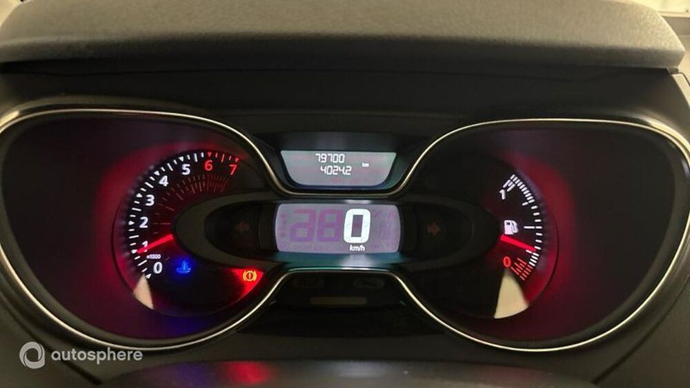 Captur 0.9 TCe 90ch energy Life 2017 occasion 51120 S&eacute;zanne