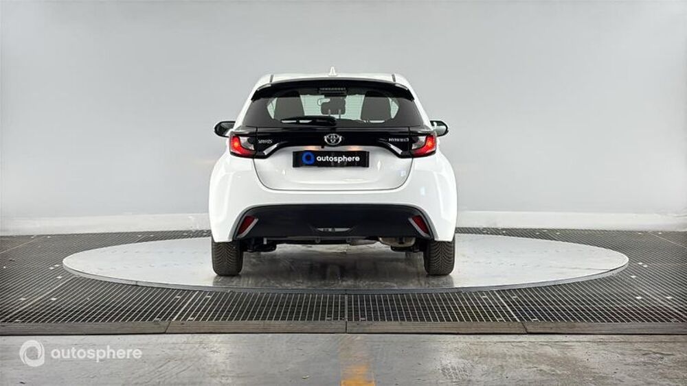 Yaris 116h Dynamic 5p MY22 2023 occasion 69200 V&eacute;nissieux
