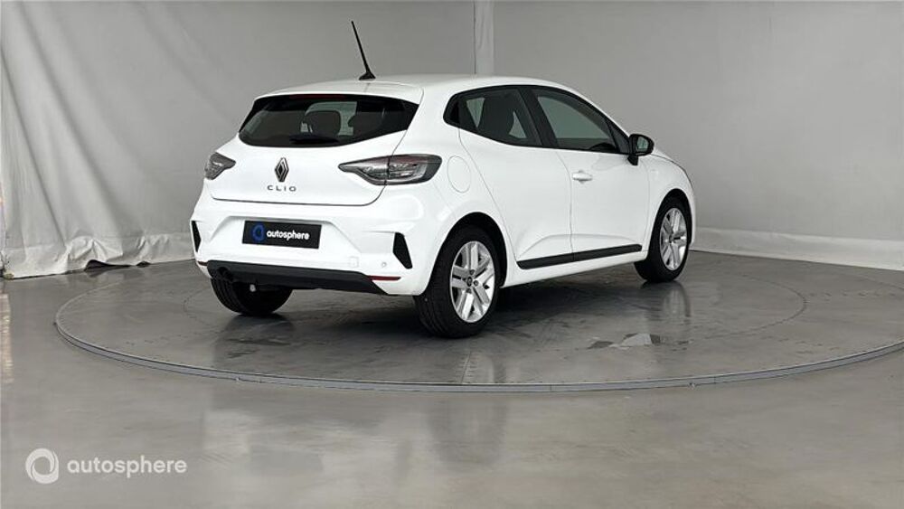 Clio 1.0 TCe 90ch Equilibre 2024 occasion 69200 V&eacute;nissieux