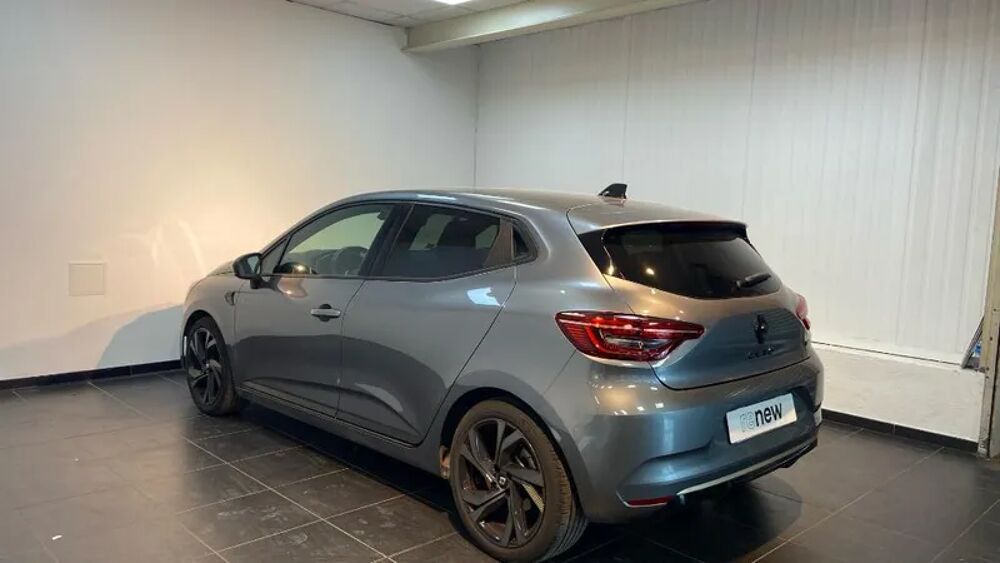 Clio 1.6 E-Tech hybride 145ch Engineered 2022 occasion 13300 SALON DE PROVENCE