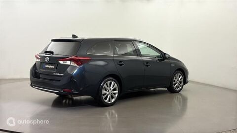 Auris HSD 136h Executive 2016 occasion 92600 Asni&egrave;res-sur-Seine
