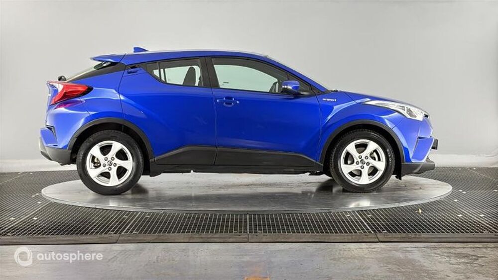 C-HR 122h Dynamic 2WD E-CVT RC18 2019 occasion 69200 V&eacute;nissieux