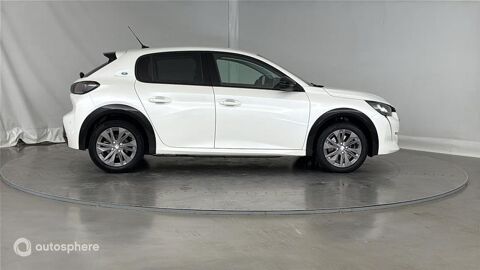 208 e- 136ch Allure 2022 occasion 60740 Saint-Maximin