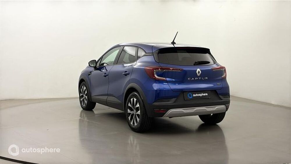 Captur 1.6 E-Tech hybride 145ch Evolution 2023 occasion 44000 Nantes