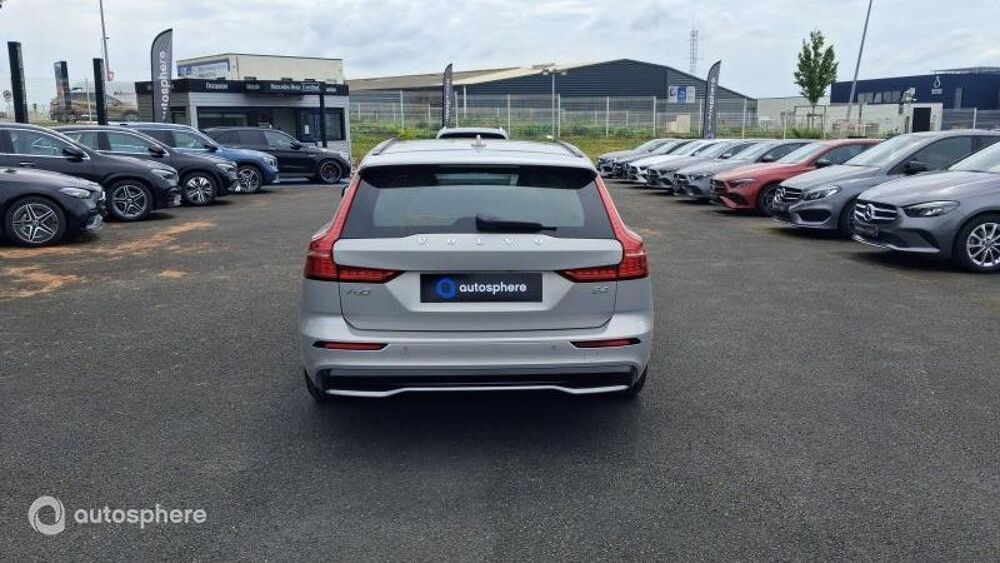 V60 B4 197ch Ultra Style Dark DCT 7 2025 occasion 79180 Chauray