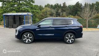 Outlander 2.4 PHEV 306ch Instyle 4WD 2025 occasion 44700 Orvault
