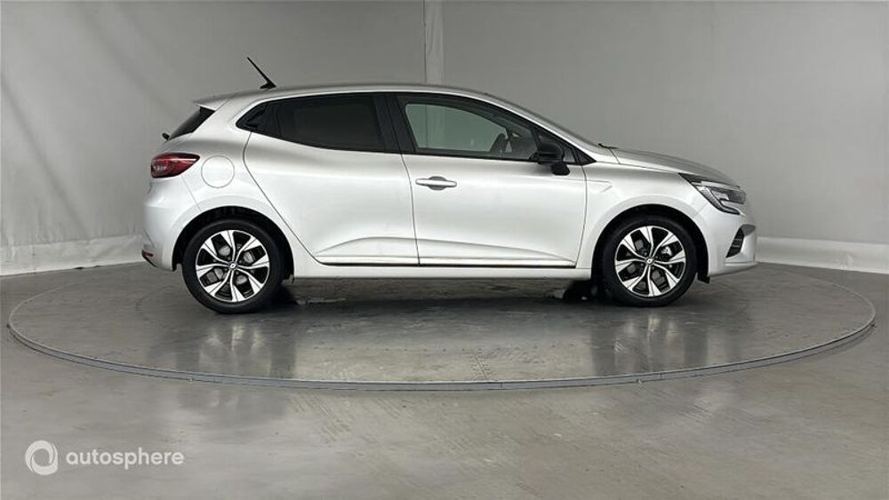 Clio 1.6 E-Tech hybride 145ch Evolution 2023 occasion 62220 Carvin
