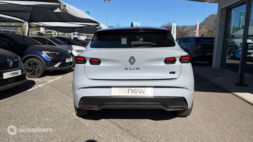 Clio 1.8 E-Tech 160ch full hybrid esprit Alpine 2026 occasion 73230 Saint-Alban-Leysse