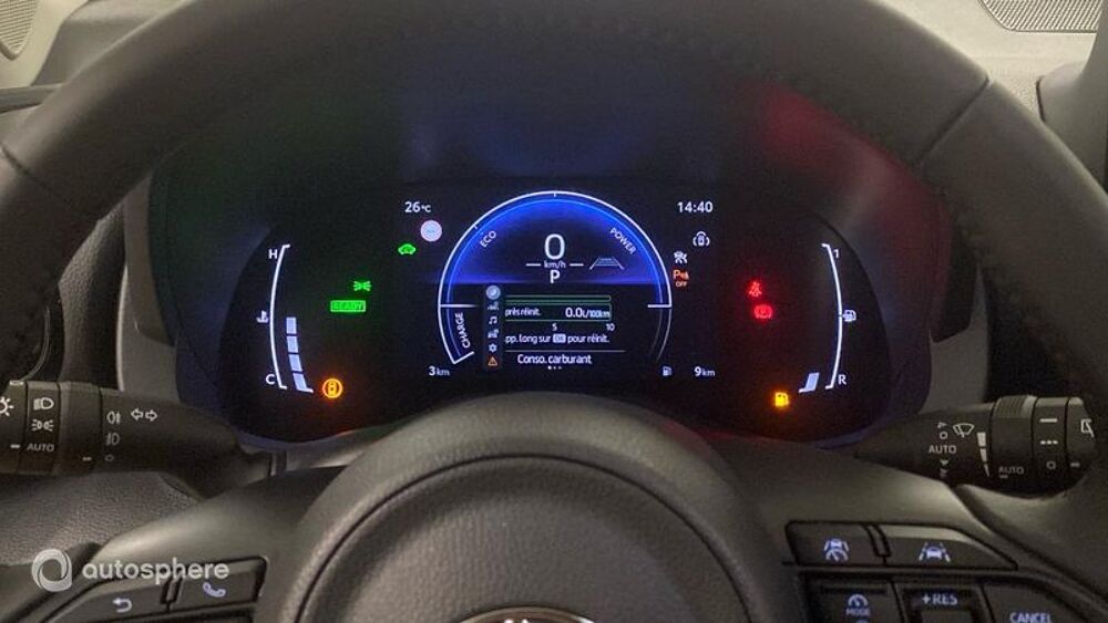Yaris 116h Design 5p MY25 2026 occasion 69200 V&eacute;nissieux