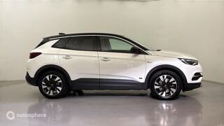 Grandland x Hybrid4 300ch Ultimate 2021 occasion 63000 Clermont-Ferrand