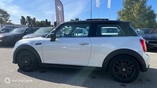 Cooper SE 184ch Edition Premium Plus BVA 5CV 2023 occasion 13300 Salon-de-Provence