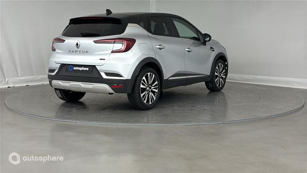 Captur 1.6 E-Tech hybride 145ch Iconic 2023 occasion 02000 Laon