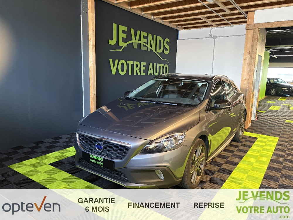 V40 T4 180ch Momentum Powershift 2014 occasion 74700 Sallanches