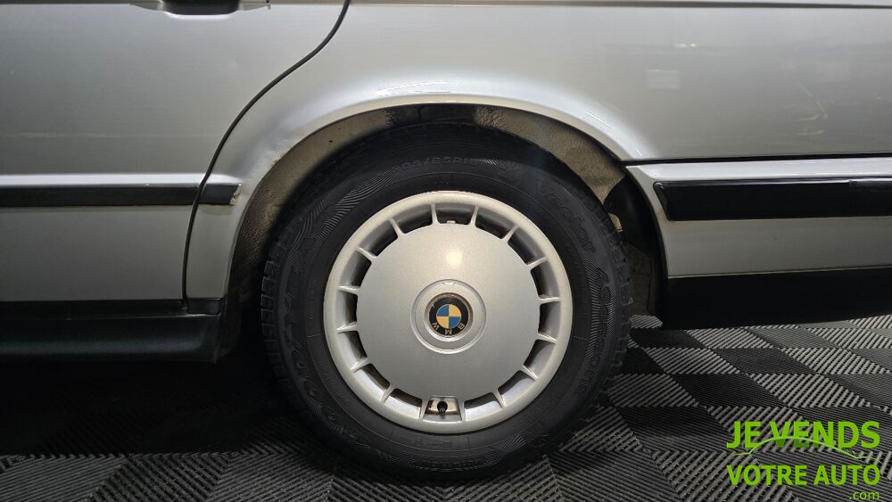 S&eacute;rie 5 (E34) 525I 192cv PACK CONFORT 1990 occasion 77540 Rozay-en-Brie