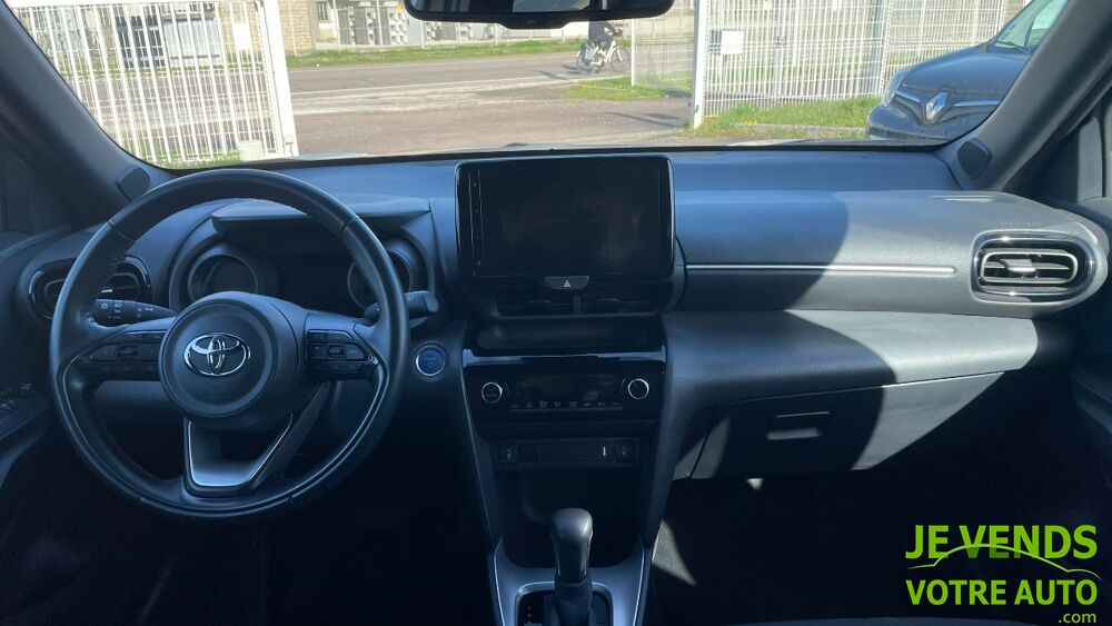 Yaris Cross 116h Design MY22 2023 occasion 21200 Chorey-les-Beaune