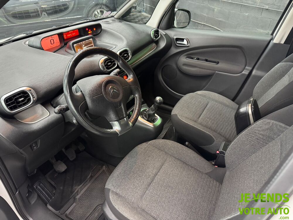 C3 Picasso PureTech 110 Exclusive - Moteur neuf - Suivi complet - Sort 2016 occasion 77240 Vert-Saint-Denis
