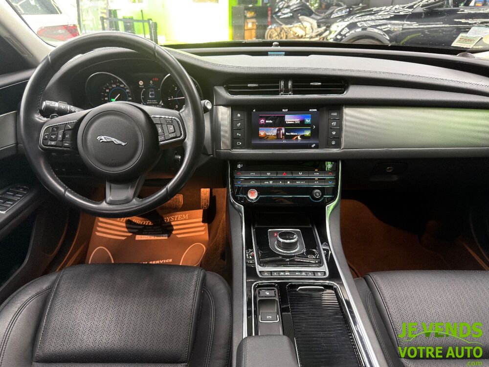 XF 2.0D 180ch Prestige AWD BVA - Suivie - Excellent &eacute;tat 2016 occasion 77240 Vert-Saint-Denis